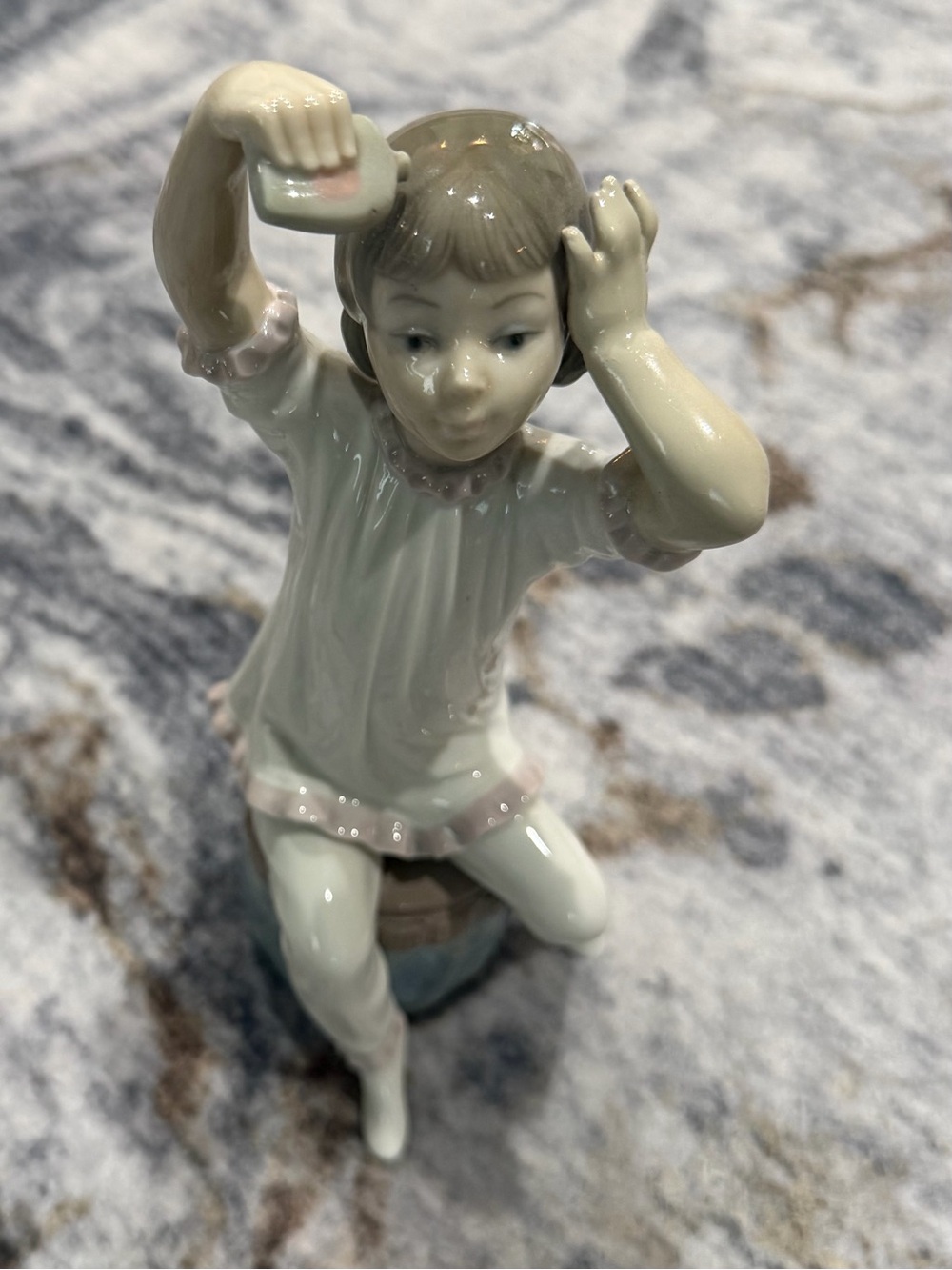 Vintage Lladro Girl Shampooing Hair Retired Figurine Made in Spain